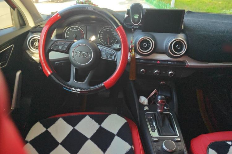 Used Audi Q2L 2020 35 TFSI Ambition Dynamic Edition Steering Wheel