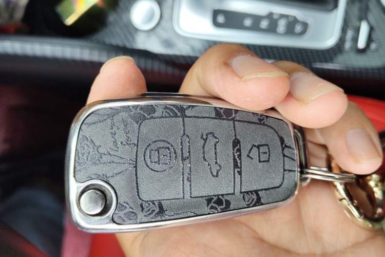 Used Audi Q2L 2020 35 TFSI Fashionable and Elegant Model Vehicle Key
