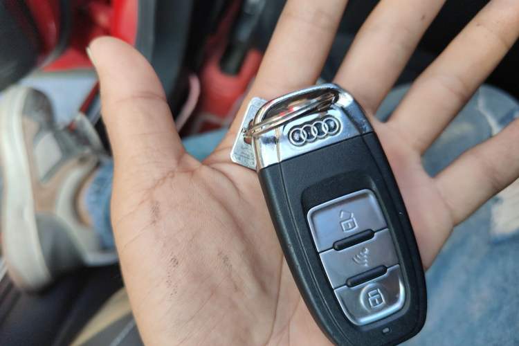 Used Audi Q2L 2020 35 TFSI Ambition Dynamic Edition Vehicle Key