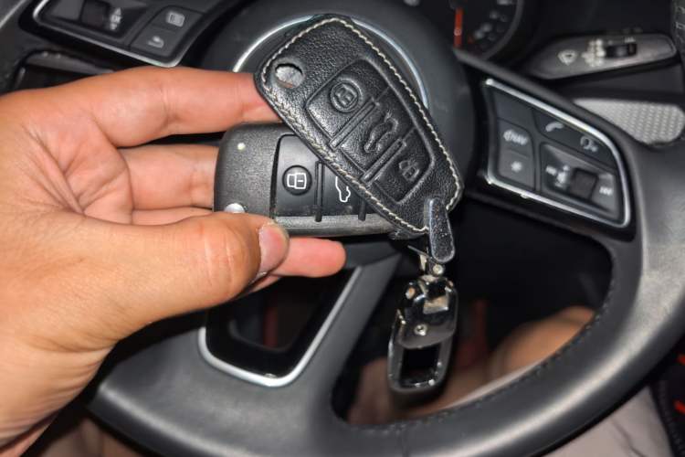Used Audi Q2L 2020 35 TFSI Ambition Dynamic Edition Vehicle Key