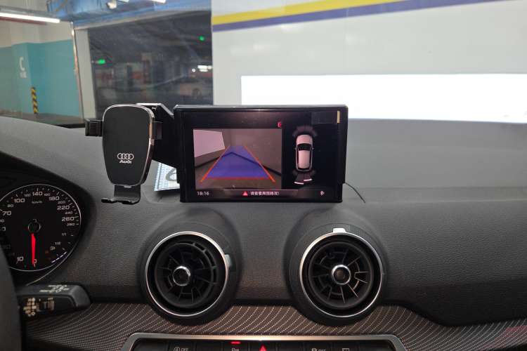 Used Audi Q2L 2020 35 TFSI Fashionable and Elegant Model Audio And AC Panel