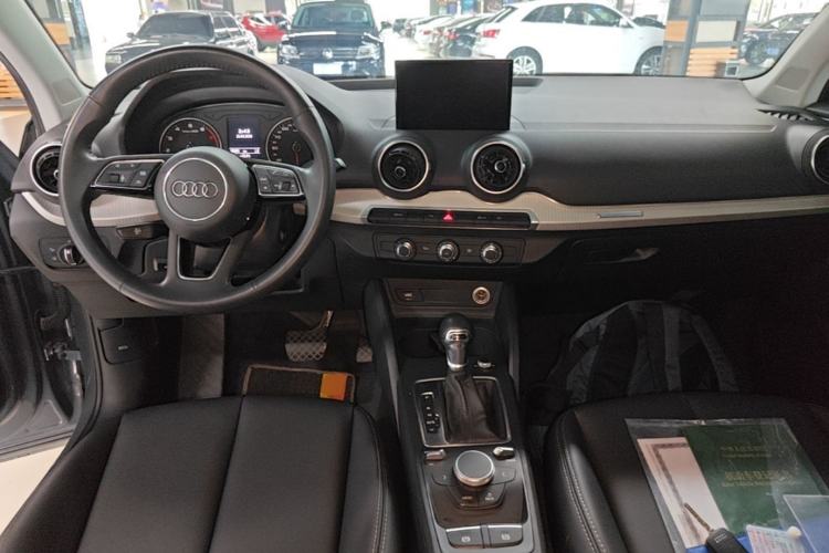 Used Audi Q2L 2020 35 TFSI Ambition Dynamic Edition Center Console