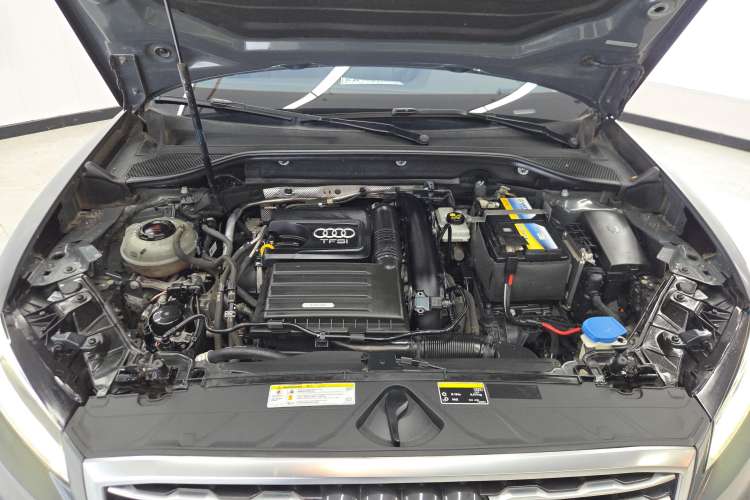 Used Audi Q2L 2020 35 TFSI Fashionable and Elegant Model Engine Bay