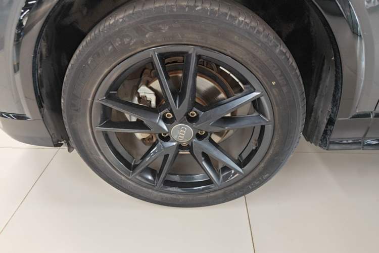 Used Audi Q2L 2020 35 TFSI Ambition Dynamic Edition Left Front Wheel Hub