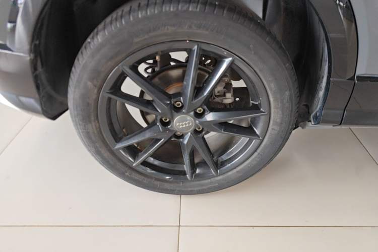 Used Audi Q2L 2020 35 TFSI Ambition Dynamic Edition Right Rear Wheel Hub