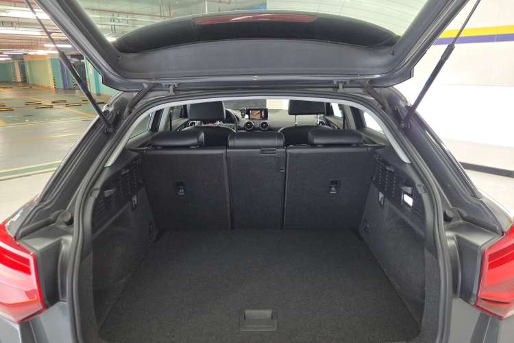 Used Audi Q2L 2020 35 TFSI Fashionable and Elegant Model Trunk