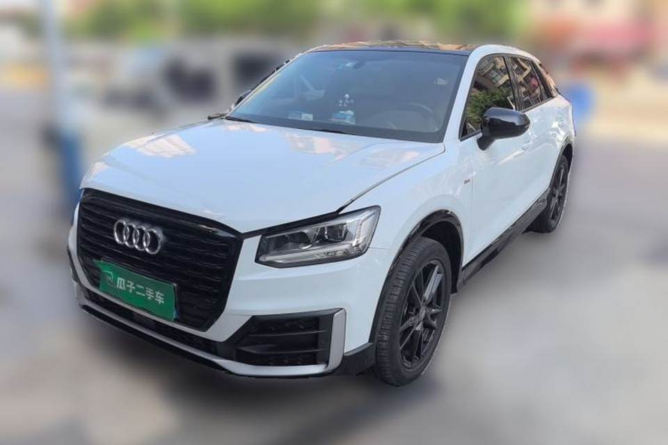 Audi Q2L 2020
