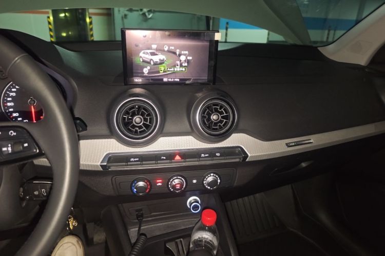 Used Audi Q2L 2020 35 TFSI Ambition Dynamic Edition Audio And AC Panel