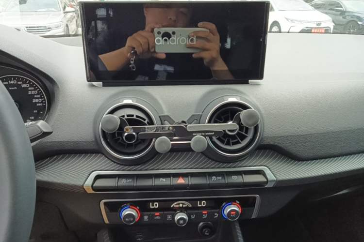 Used Audi Q2L 2020 35 TFSI Fashion Dynamic Model Audio And AC Panel