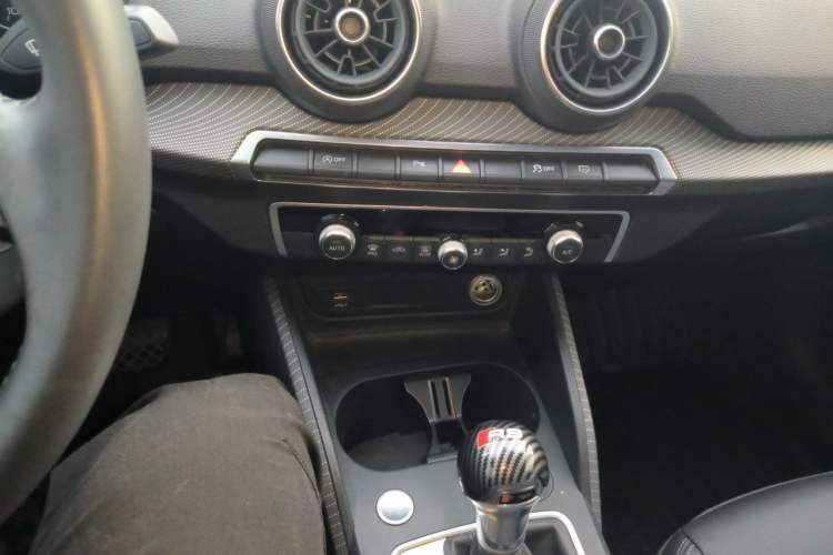 Used Audi Q2L 2020 35 TFSI Fashionable and Elegant Model Audio And AC Panel