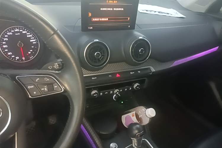 Used Audi Q2L 2020 35 TFSI Fashionable and Elegant Model Audio And AC Panel