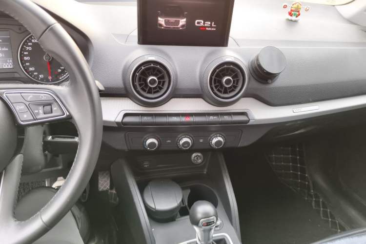 Used Audi Q2L 2020 35 TFSI Ambition Dynamic Edition Audio And AC Panel