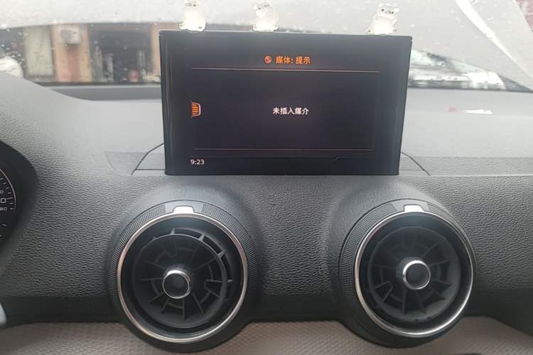 Used Audi Q2L 2020 35 TFSI Ambition Dynamic Edition Audio And AC Panel