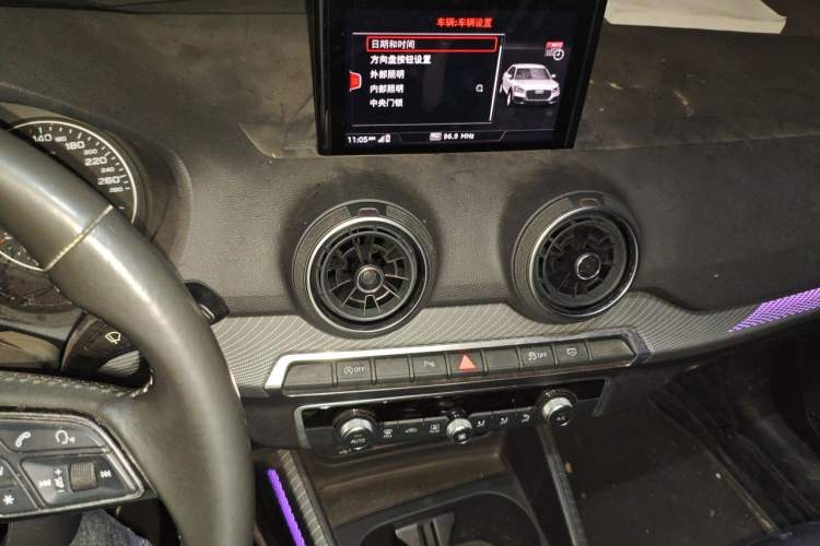 Used Audi Q2L 2020 35 TFSI Fashionable and Elegant Model Audio And AC Panel