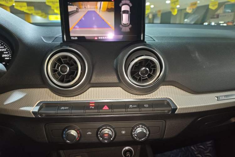 Used Audi Q2L 2020 35 TFSI Ambition Dynamic Edition Audio And AC Panel