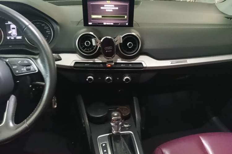 Used Audi Q2L 2020 35 TFSI Ambition Dynamic Edition Audio And AC Panel