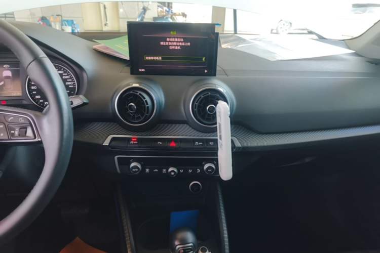 Used Audi Q2L 2020 35 TFSI Fashionable and Elegant Model Audio And AC Panel