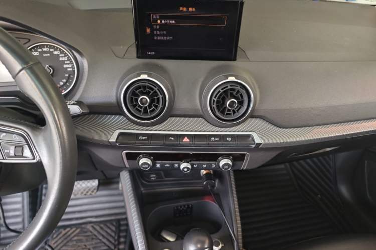Used Audi Q2L 2020 35 TFSI Fashion Dynamic Model Audio And AC Panel