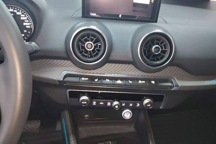 Used Audi Q2L 2020 35 TFSI Fashion Dynamic Model Audio And AC Panel