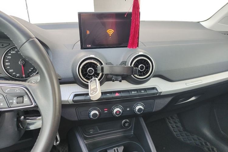 Used Audi Q2L 2020 35 TFSI Ambition Dynamic Edition Center Console