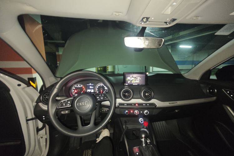 Used Audi Q2L 2020 35 TFSI Ambition Dynamic Edition Center Console
