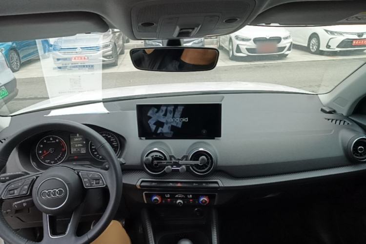 Used Audi Q2L 2020 35 TFSI Fashion Dynamic Model Center Console