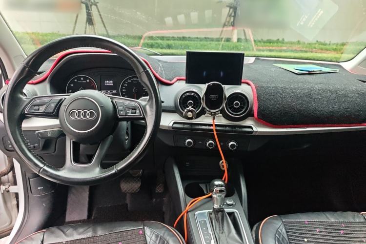 Used Audi Q2L 2020 35 TFSI Ambition Dynamic Edition Center Console