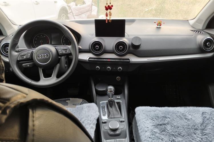 Used Audi Q2L 2020 35 TFSI Ambition Dynamic Edition Center Console