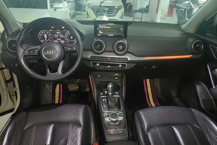 Used Audi Q2L 2020 35 TFSI Luxury Dynamic Edition Center Console