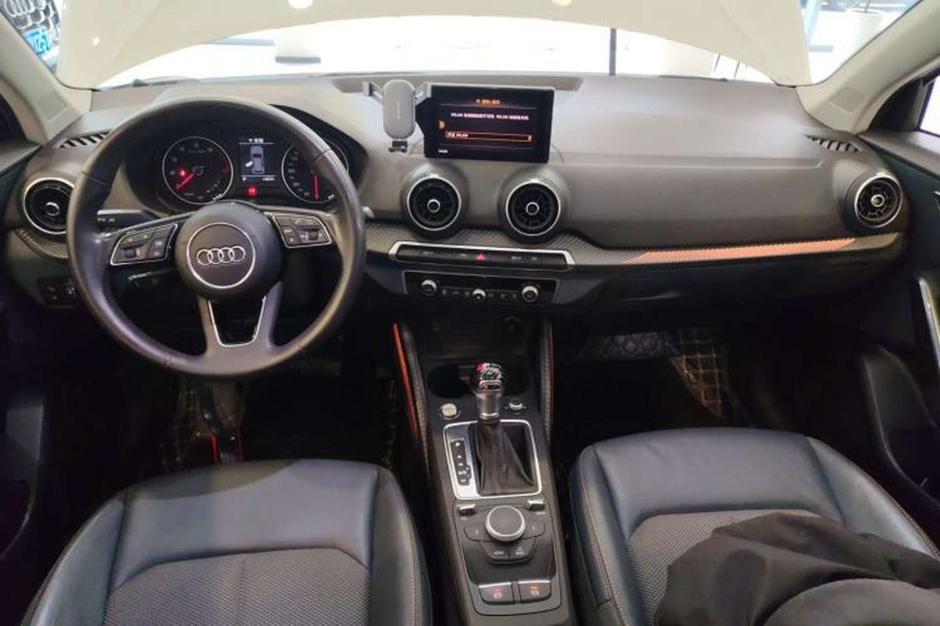 Used Audi Q2L 2020 35 TFSI Fashionable and Elegant Model Center Console