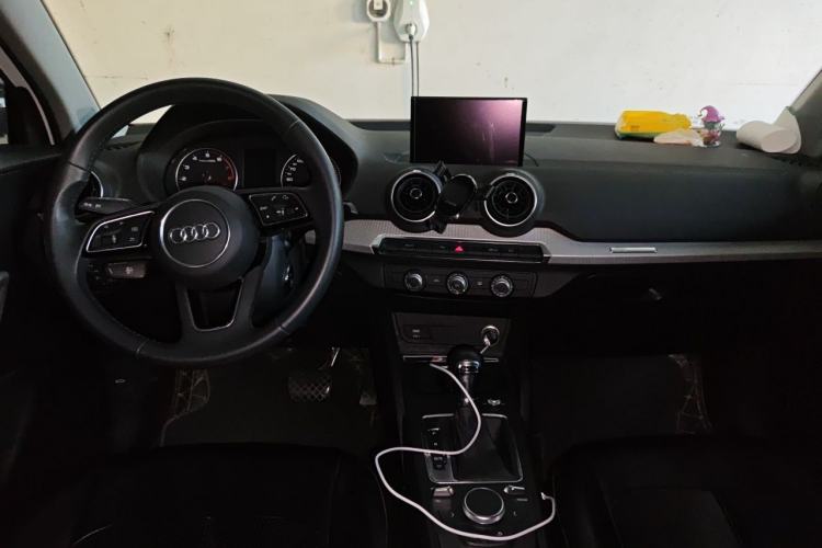 Used Audi Q2L 2020 35 TFSI Ambition Dynamic Edition Center Console