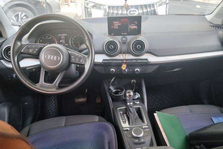 Used Audi Q2L 2020 35 TFSI Ambition Dynamic Edition Center Console