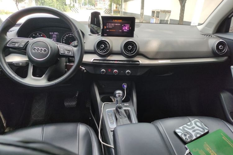 Used Audi Q2L 2020 35 TFSI Ambition Dynamic Edition Center Console