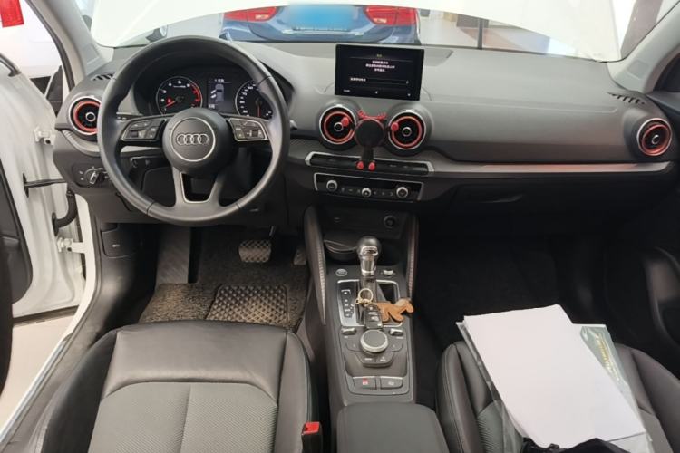 Used Audi Q2L 2020 35 TFSI Fashionable and Elegant Model Center Console