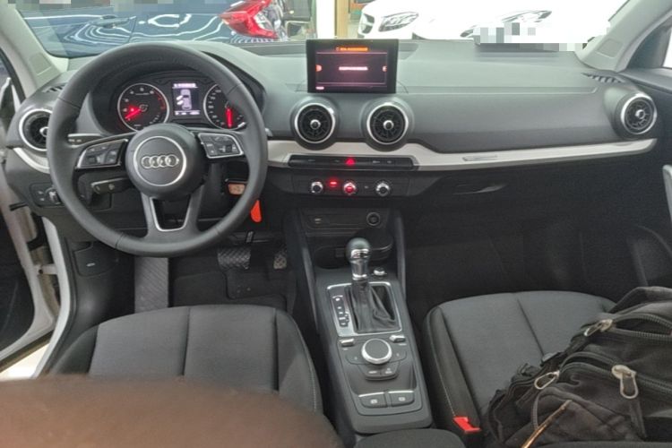 Used Audi Q2L 2020 35 TFSI Ambition Dynamic Edition Center Console
