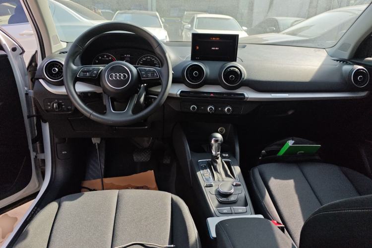 Used Audi Q2L 2020 35 TFSI Ambition Dynamic Edition Center Console