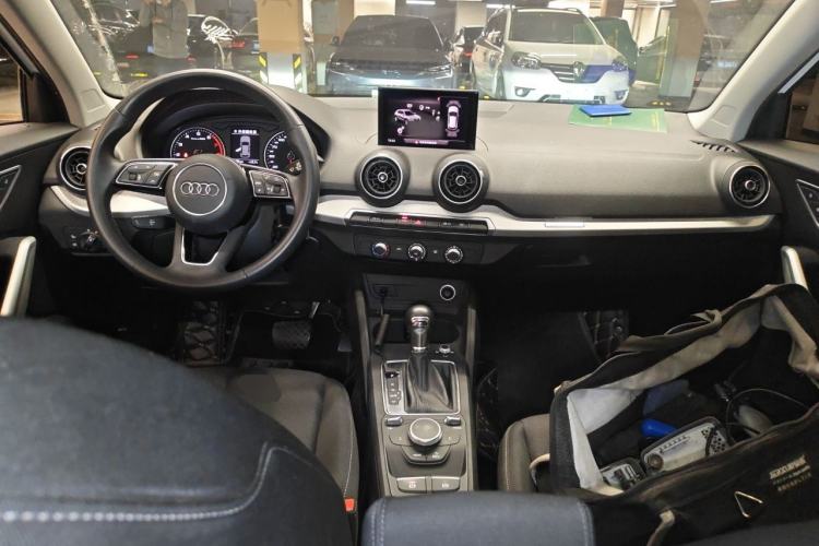 Used Audi Q2L 2020 35 TFSI Ambition Dynamic Edition Center Console