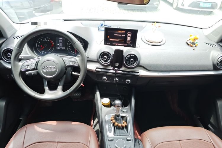 Used Audi Q2L 2020 35 TFSI Ambition Dynamic Edition Center Console