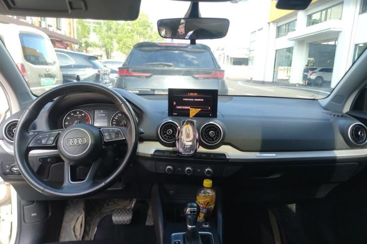 Used Audi Q2L 2020 35 TFSI Ambition Dynamic Edition Center Console