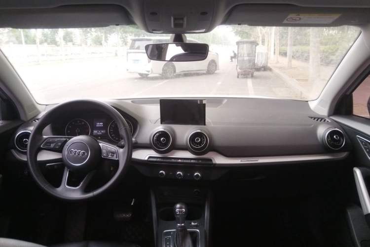Used Audi Q2L 2020 35 TFSI Ambition Dynamic Edition Center Console