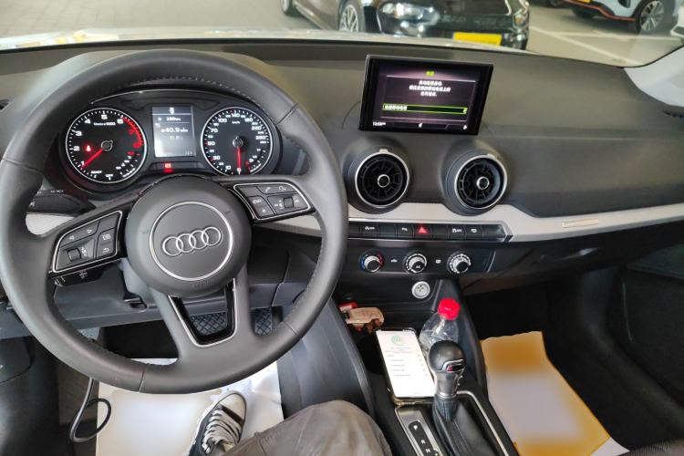Used Audi Q2L 2020 35 TFSI Ambition Dynamic Edition Center Console