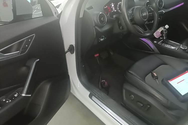 Used Audi Q2L 2020 35 TFSI Fashionable and Elegant Model Driver Seat