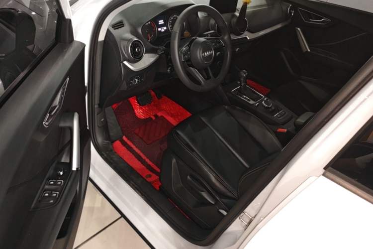 Used Audi Q2L 2020 35 TFSI Ambition Dynamic Edition Driver Seat