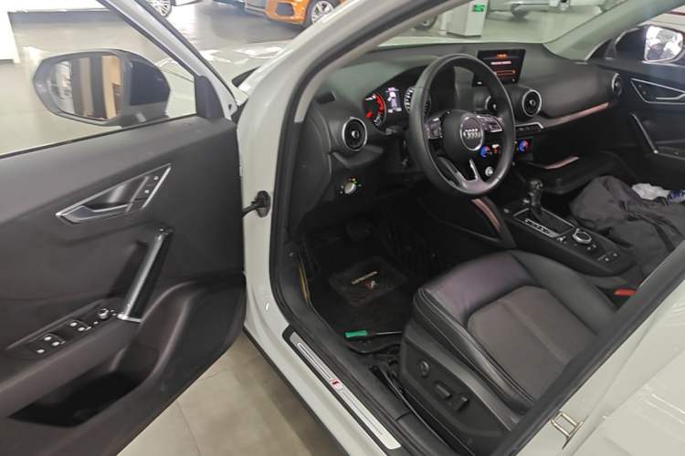 Used Audi Q2L 2020 35 TFSI Fashion Dynamic Model Driver Seat
