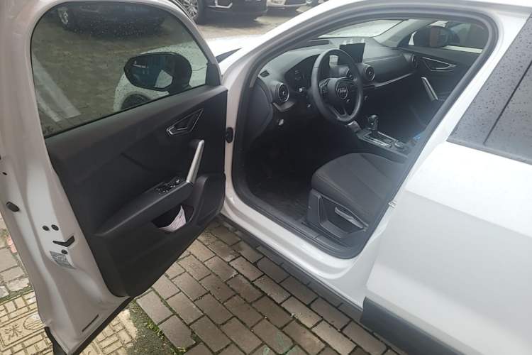 Used Audi Q2L 2020 35 TFSI Ambition Dynamic Edition Driver Seat