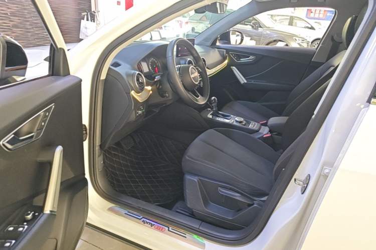 Used Audi Q2L 2020 35 TFSI Ambition Dynamic Edition Driver Seat