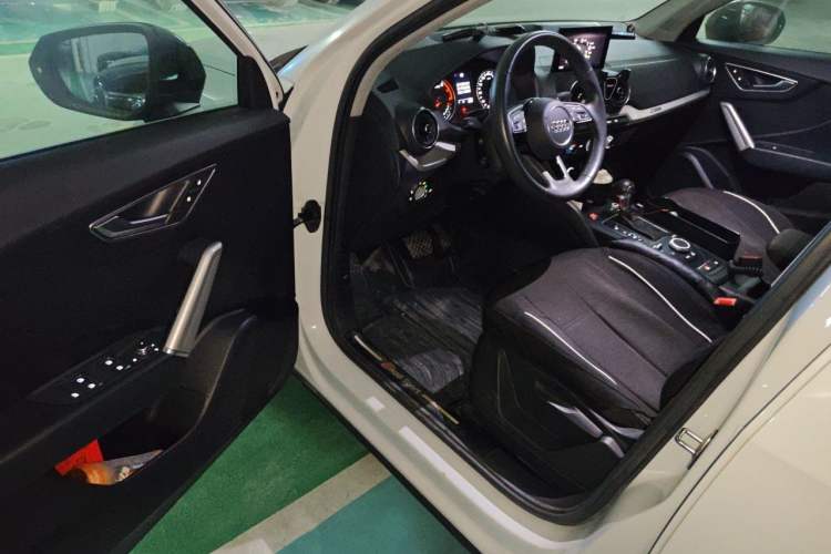 Used Audi Q2L 2020 35 TFSI Ambition Dynamic Edition Driver Seat