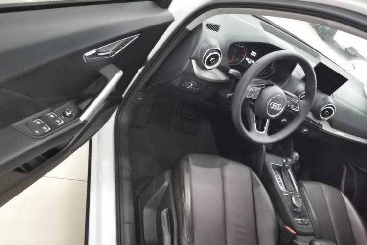 Used Audi Q2L 2020 35 TFSI Ambition Dynamic Edition Driver Seat