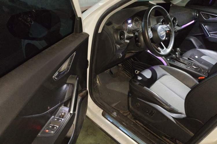 Used Audi Q2L 2020 35 TFSI Fashionable and Elegant Model Driver Seat