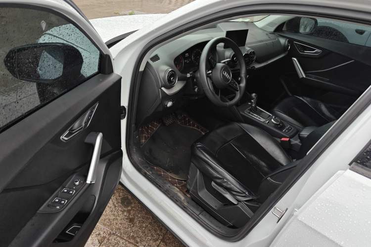 Used Audi Q2L 2020 35 TFSI Ambition Dynamic Edition Driver Seat